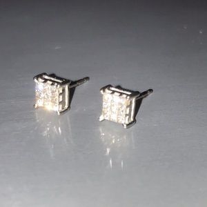Diamond earrings